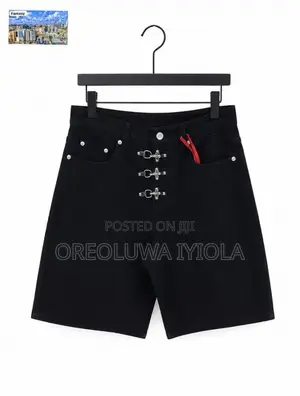 Short Jeans