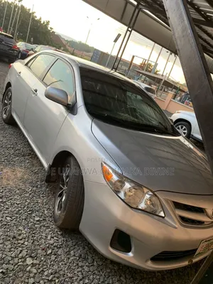 Toyota Corolla 2012 Silver