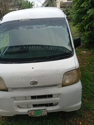 Daihatsu Hijet 2010 White