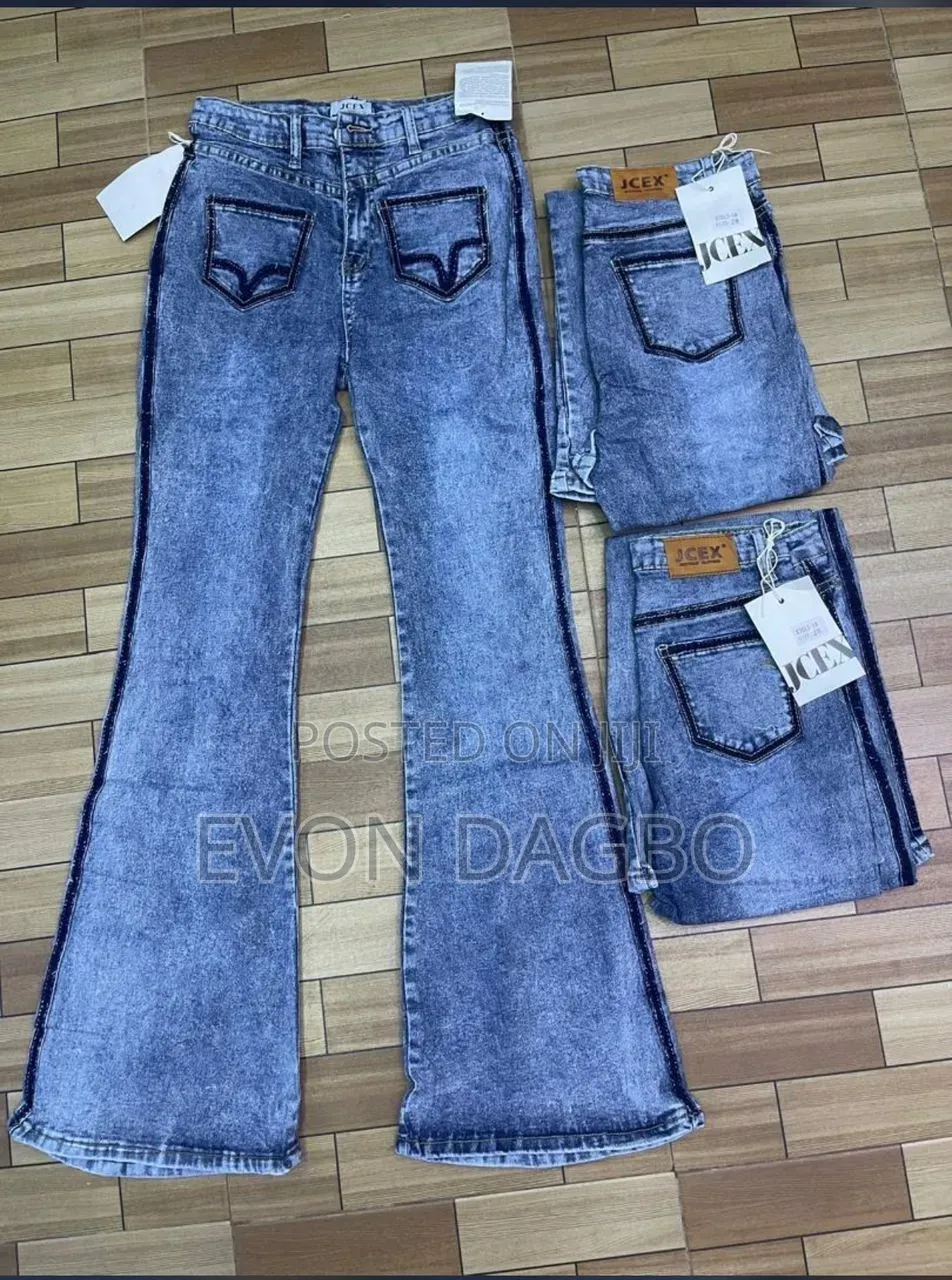 Bootcut Jeans