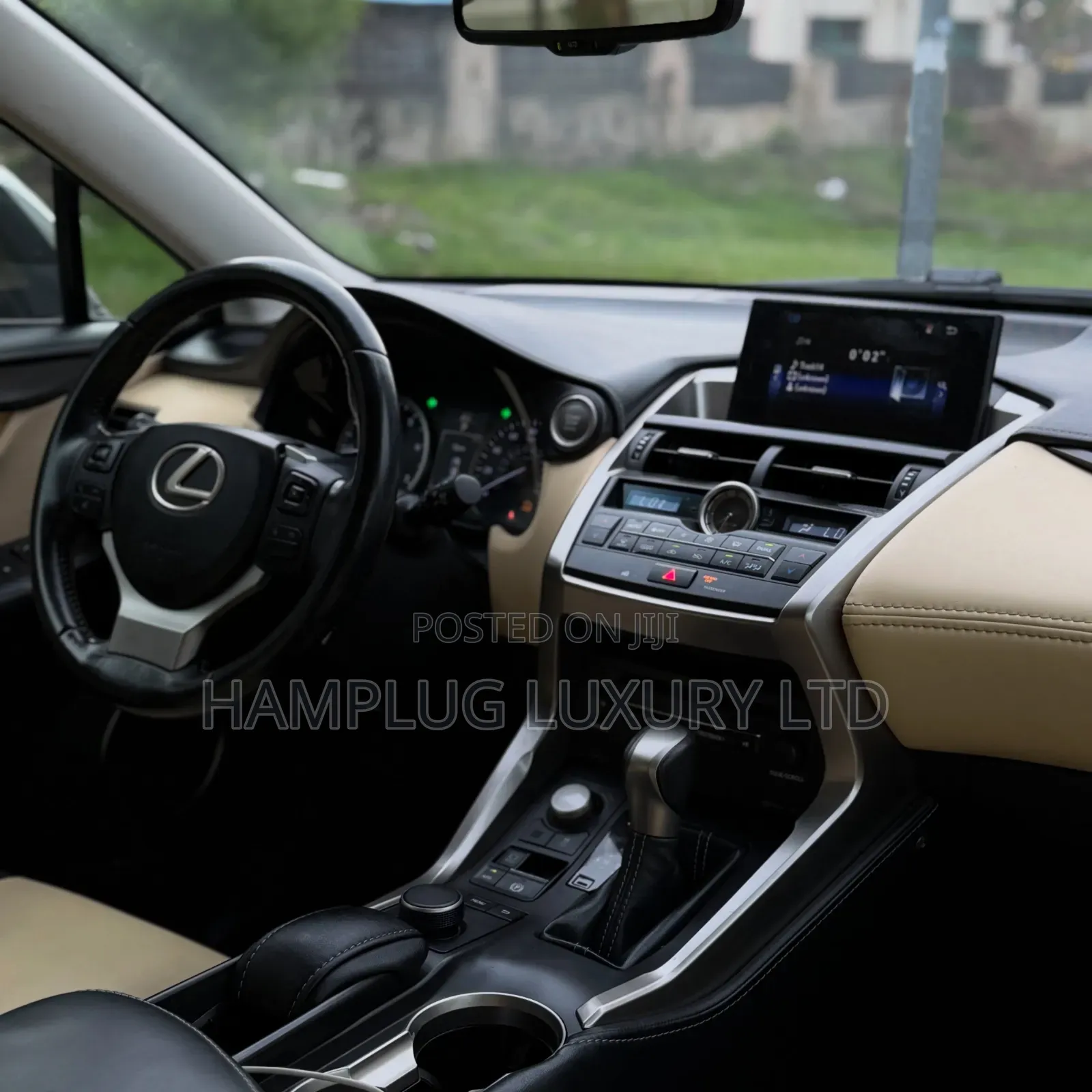 Lexus NX 2016 Silver