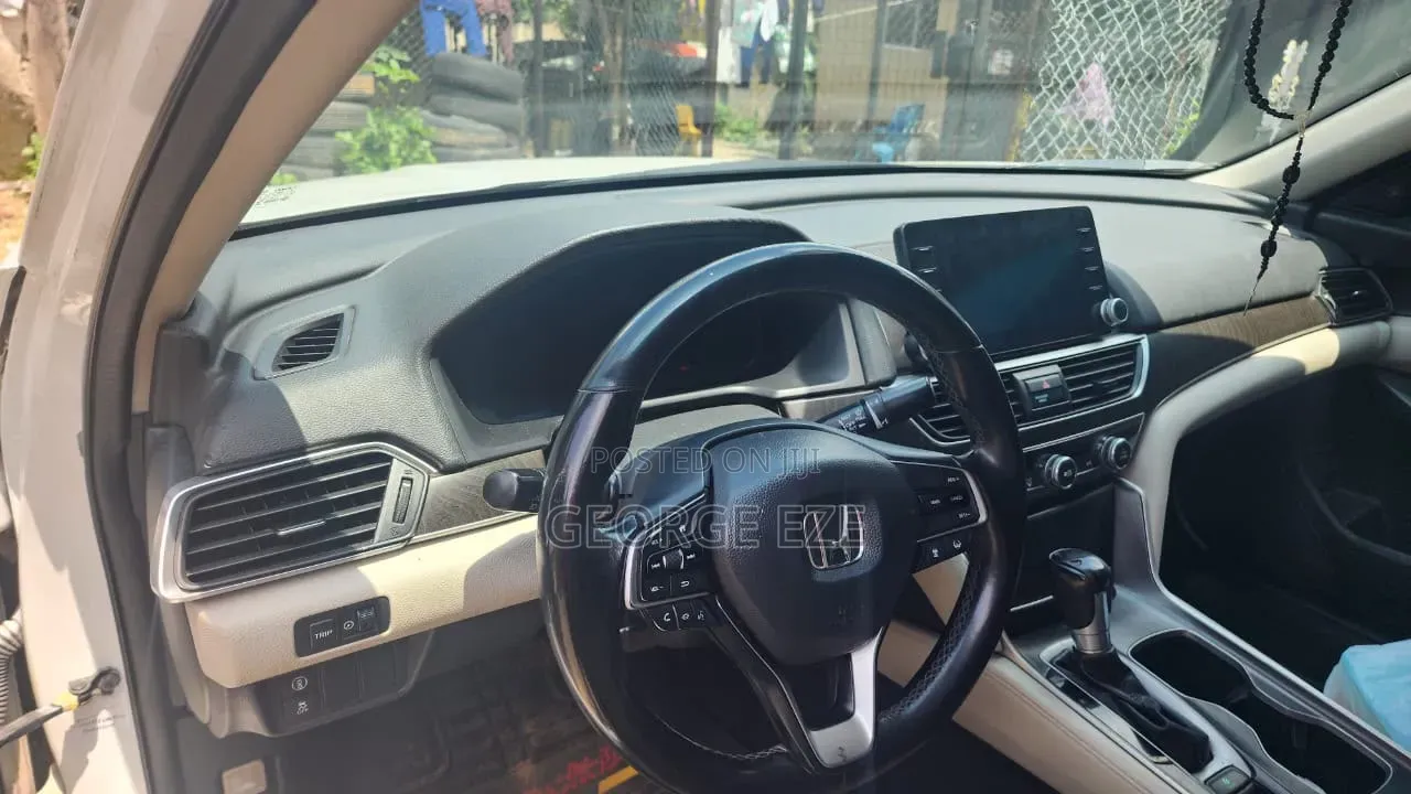 Honda Accord 2019 White
