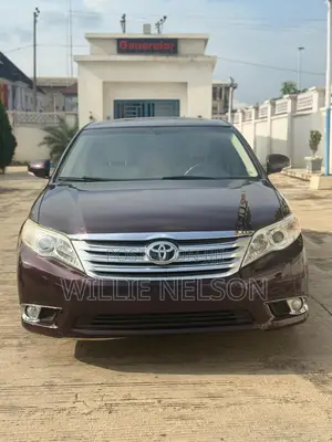 Toyota Avalon Limited Sedan FWD (3.5L 6cyl 6A) 2011