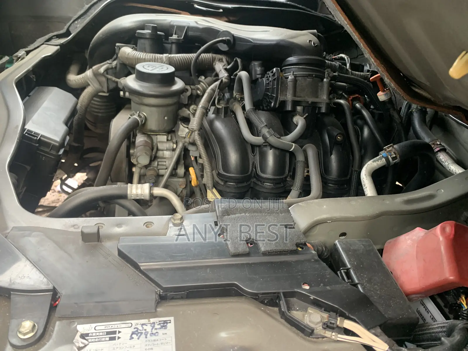 Toyota HiAce 2015 Black