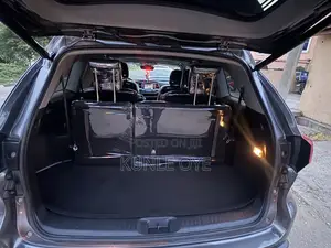 Toyota Highlander XLE 2019 Gray