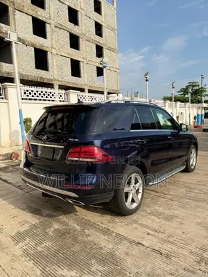 Mercedes-Benz GLE-Class GLE 350 2017 Blue