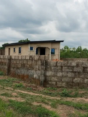 3bdrm Bungalow in Oke-Ore Town,Ota. for sale