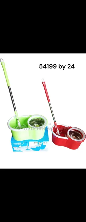 Mopping Buckets/With Extra Wool