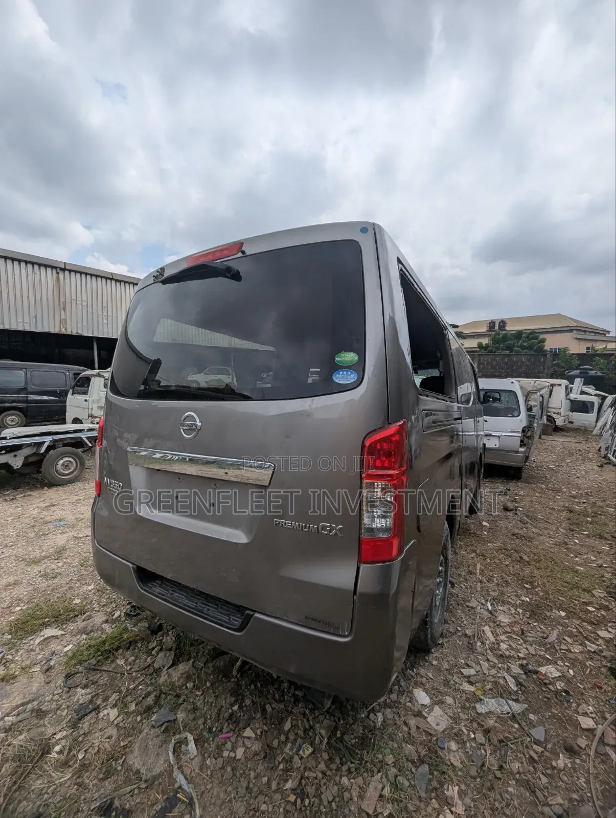 Nissan Caravan (Urvan) 2017 Grey