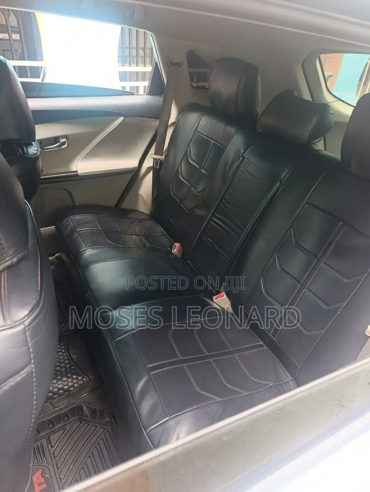 Toyota Venza 2010 Silver