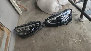 S550 2023 Set of Headlight Tokunbo