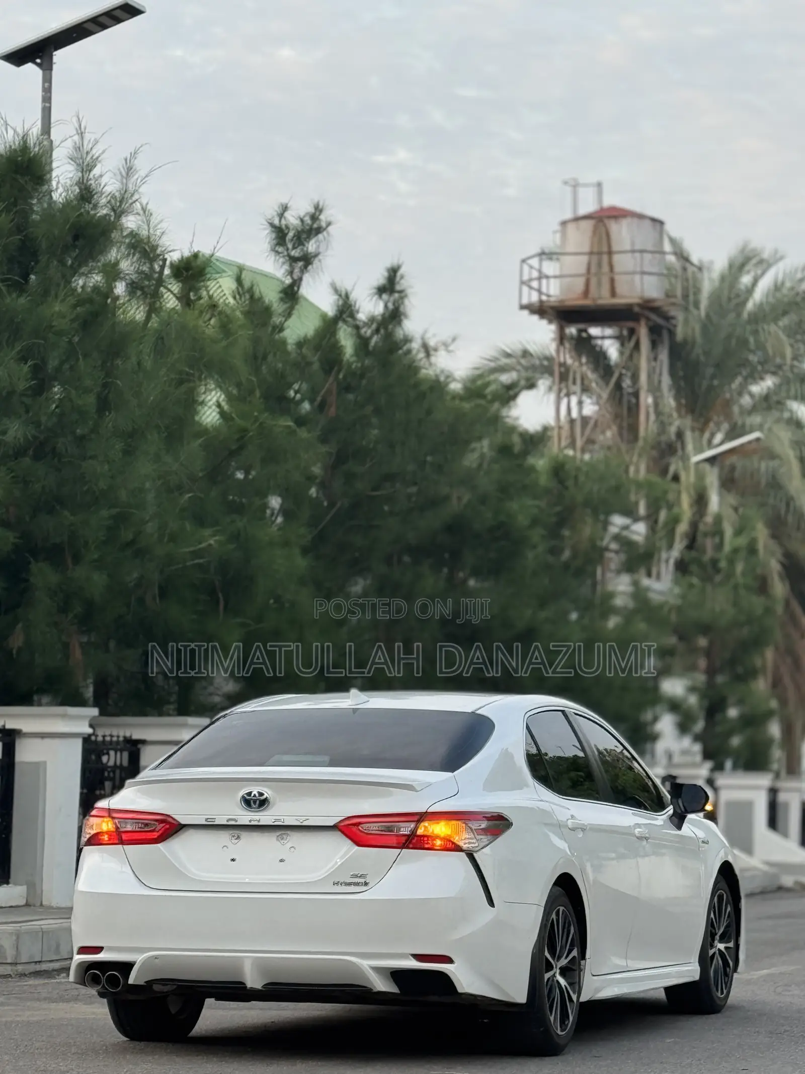 Toyota Camry 2019 White