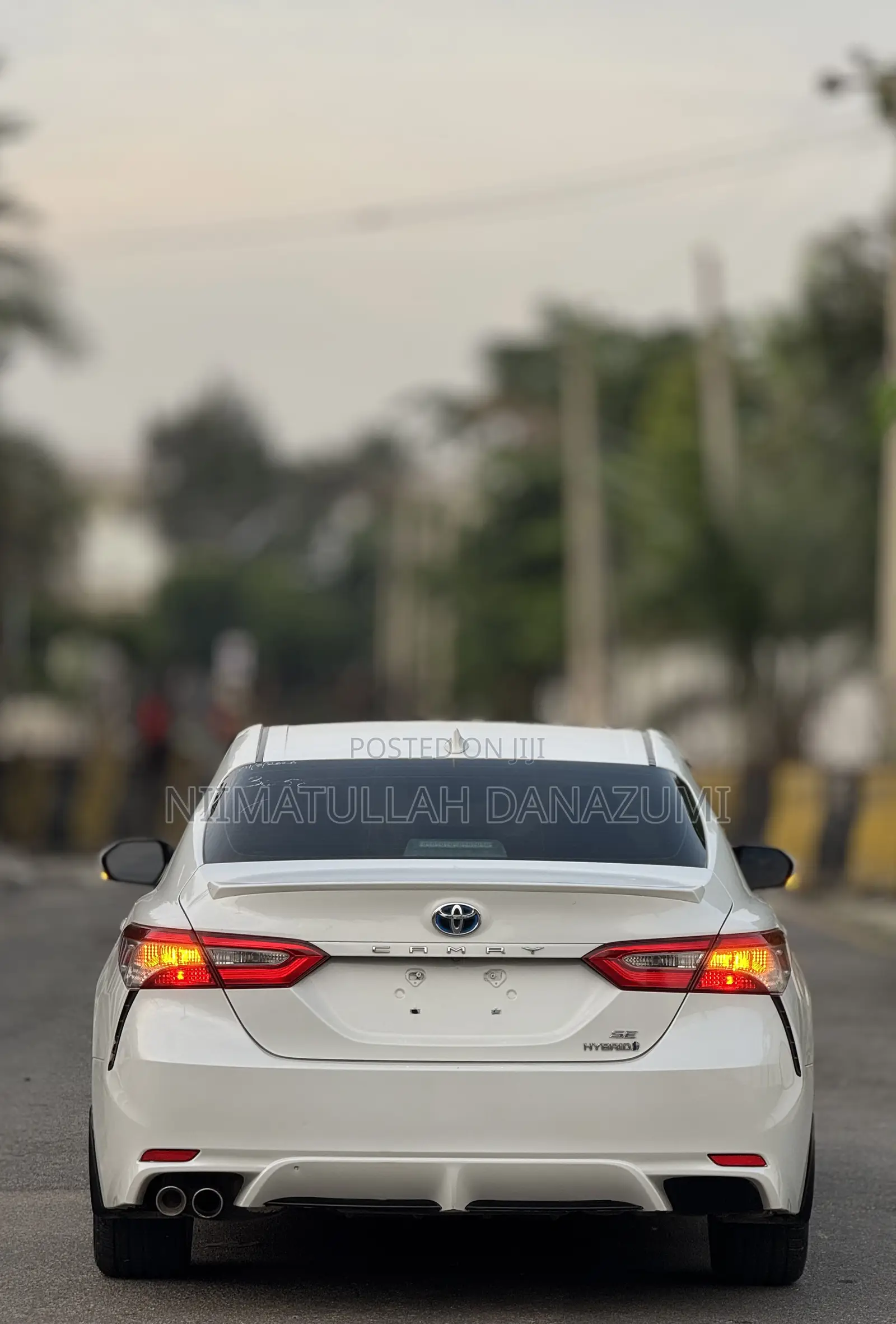 Toyota Camry 2019 White