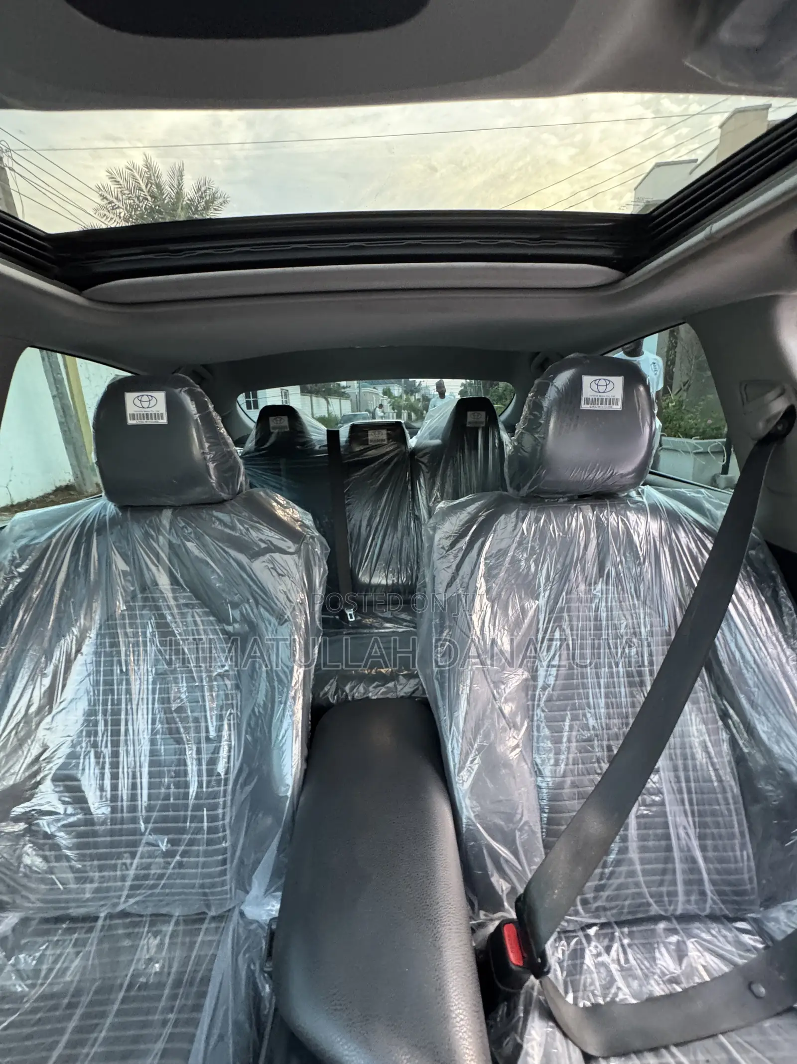 Toyota Camry 2019 White