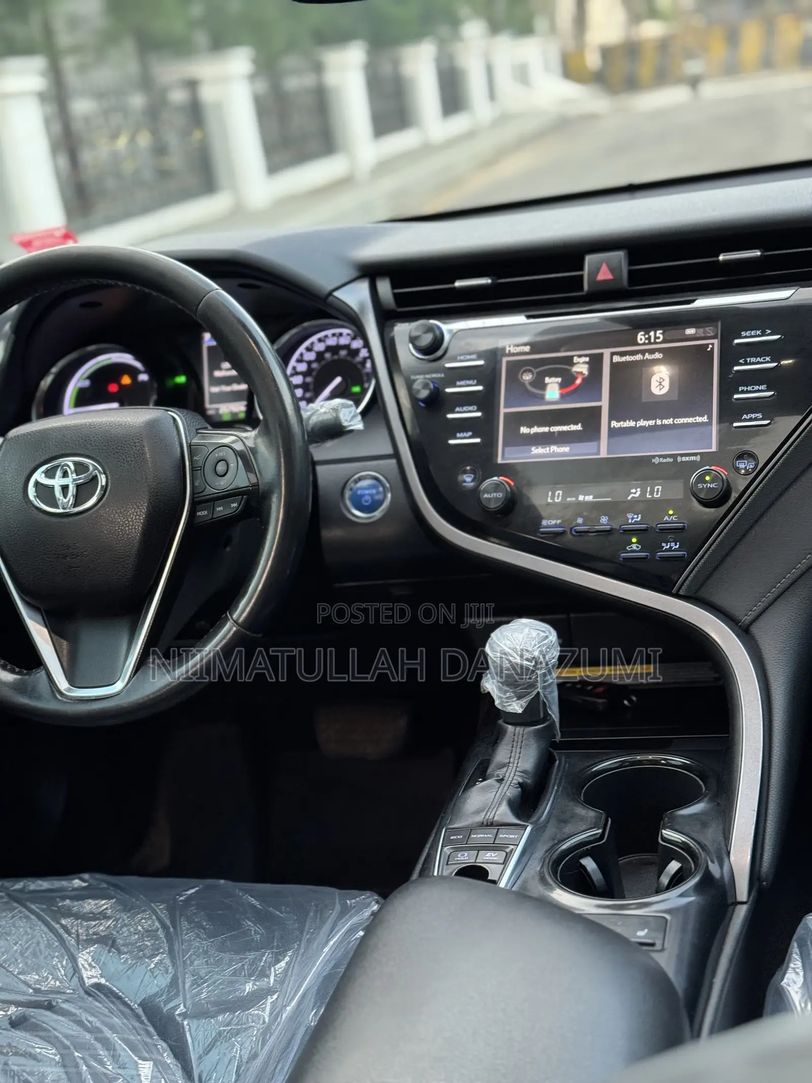 Toyota Camry 2019 White