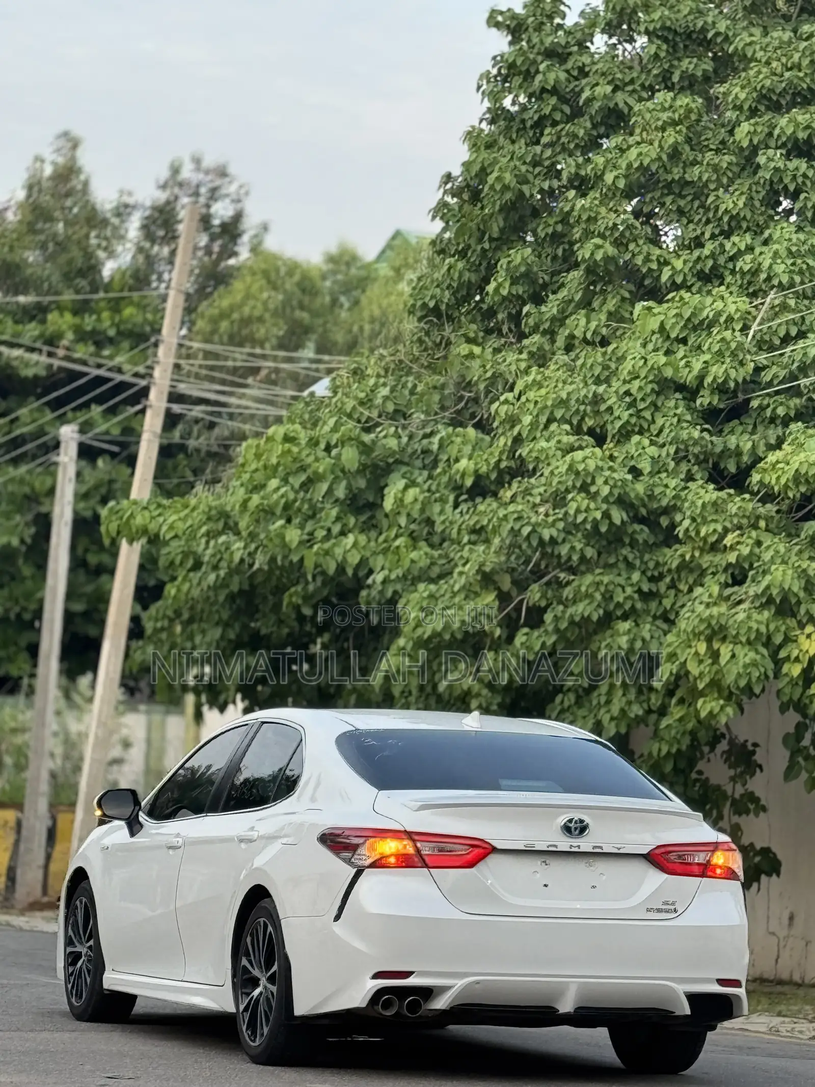 Toyota Camry 2019 White