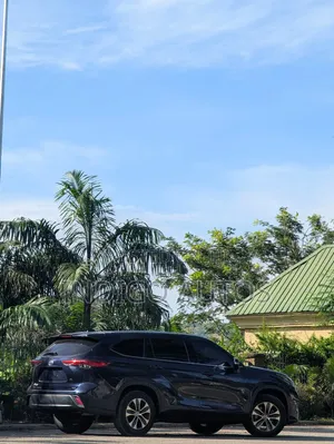 Toyota Highlander 2020 Blue