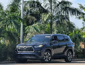 Toyota Highlander 2020 Blue