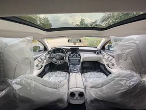 Mercedes-Benz C300 Base 4Matic Sedan AWD (2.0L 4cyl 7A) 2017 White
