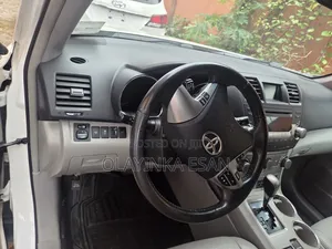 Toyota Highlander 2012 White
