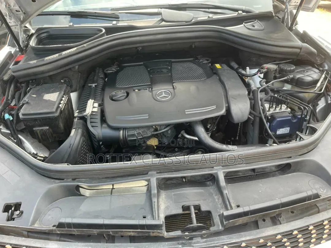 Mercedes-Benz M Class 2012 Silver