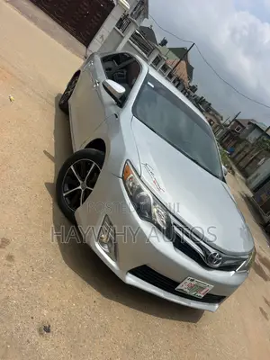 Toyota Camry LE 4dr Sedan (2.5L 4cyl 6A) 2013 Silver