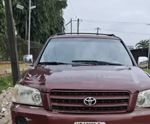 Toyota Highlander 2004 Red