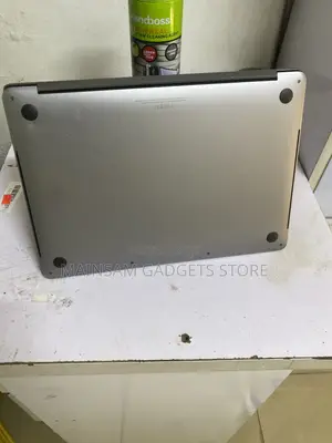 Laptop Apple MacBook Pro 2019 16GB Intel Core i7 SSD 512GB