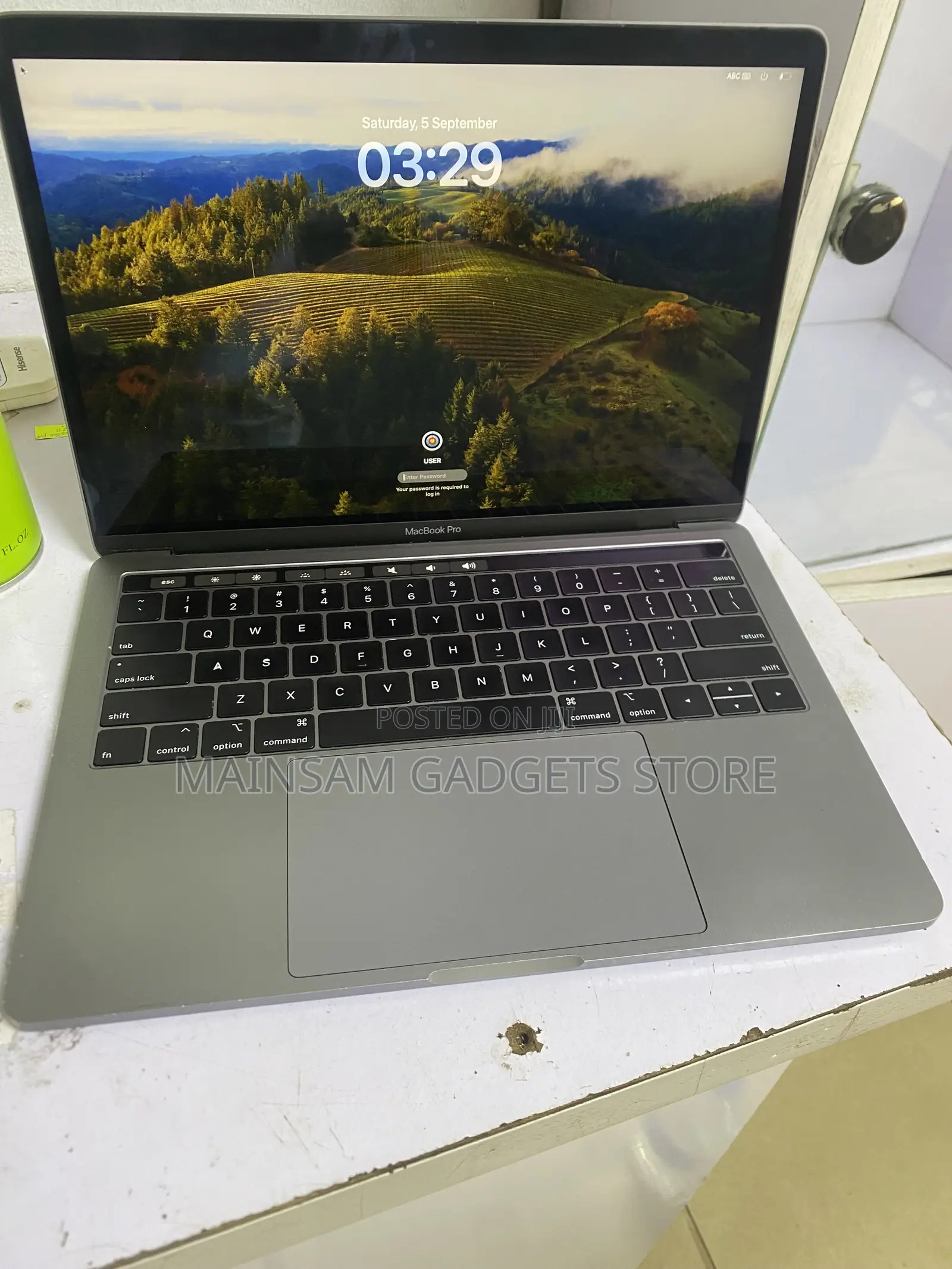 Laptop Apple MacBook Pro 2019 16GB Intel Core i7 SSD 512GB