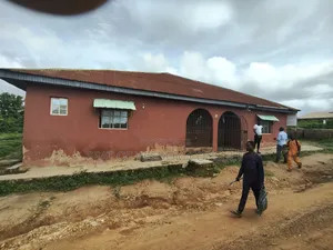 3bdrm Bungalow in Arulogun, Off for sale