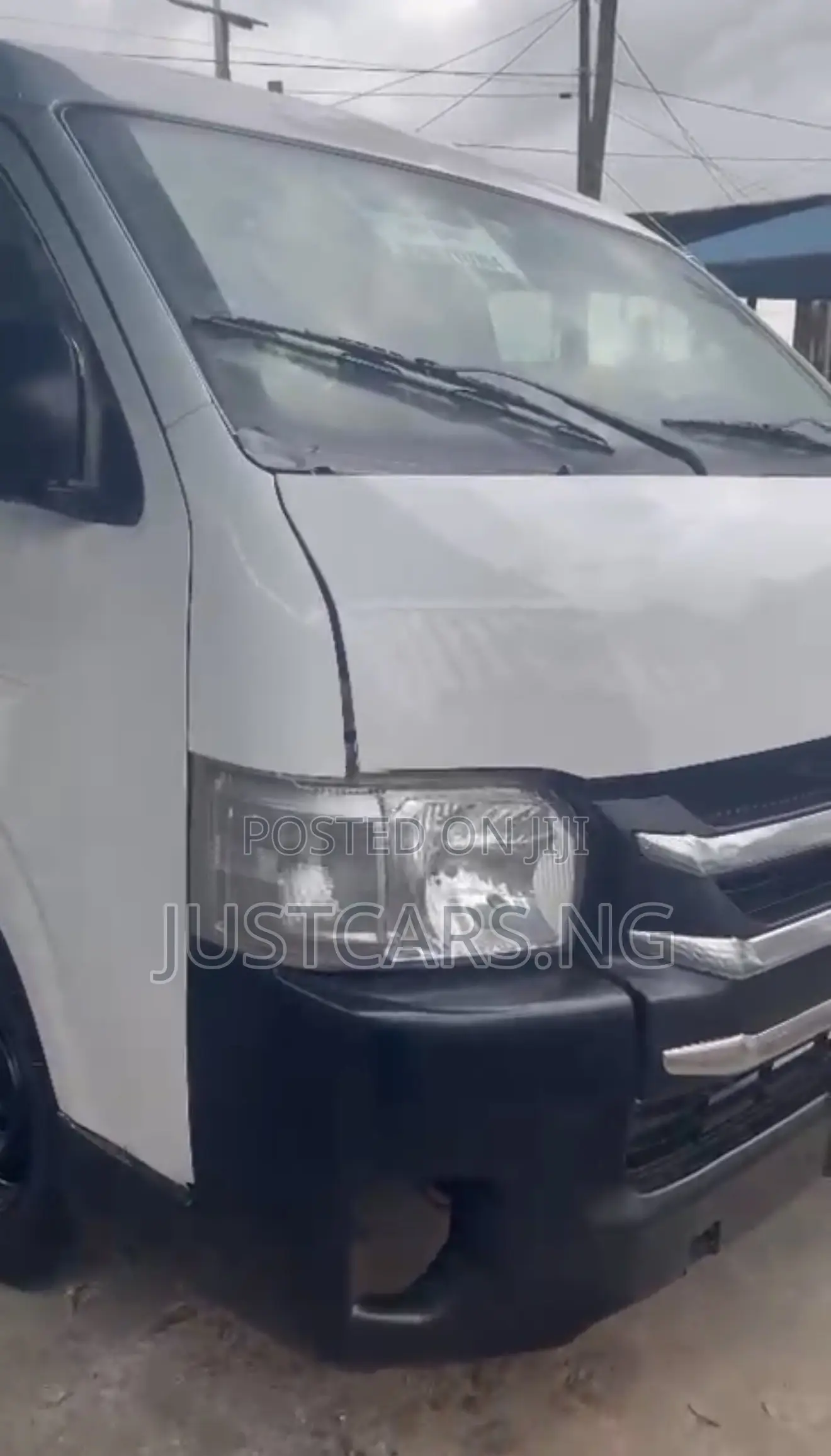Toyota HiAce 2007 White
