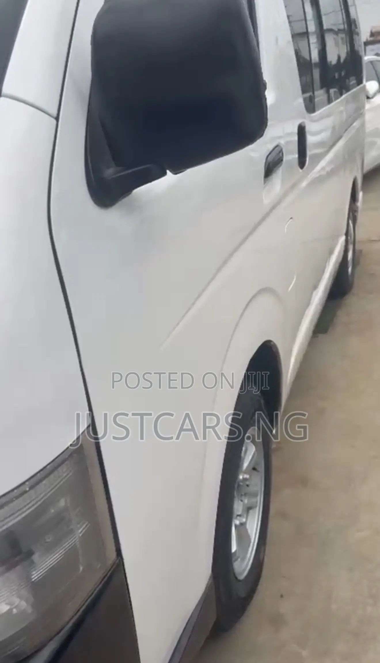 Toyota HiAce 2007 White