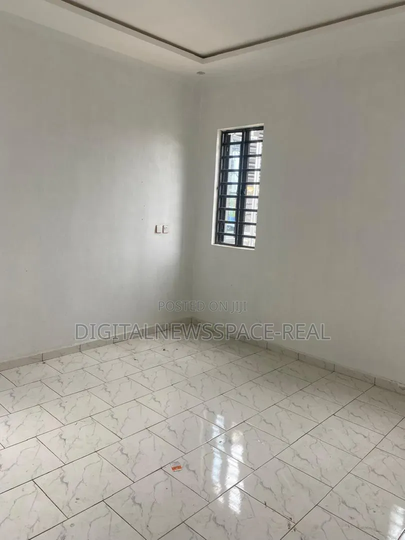 Mini Flat in Lakowe for rent