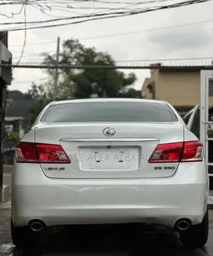 Lexus ES 2012 White
