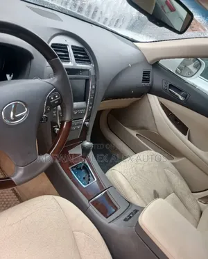 Lexus ES 2012 White