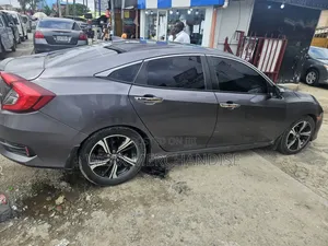 Honda Civic 2018 Blue