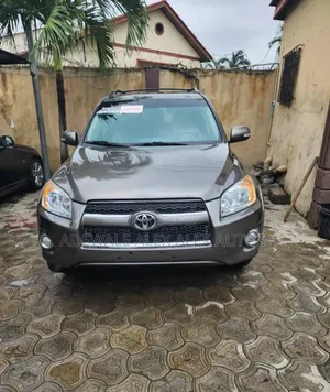 Toyota RAV4 2012 Gray