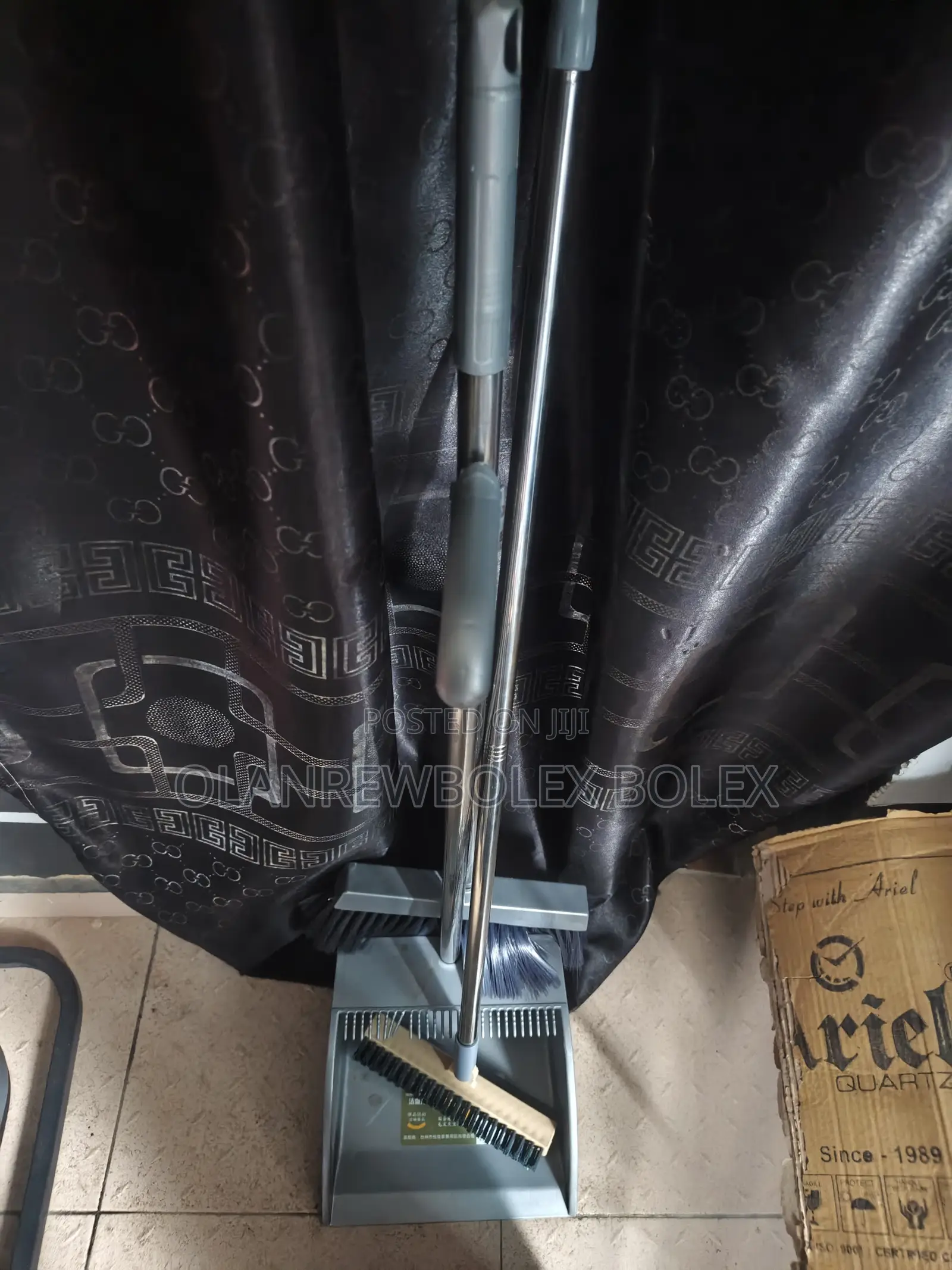 3 in 1 Sweeping Broom