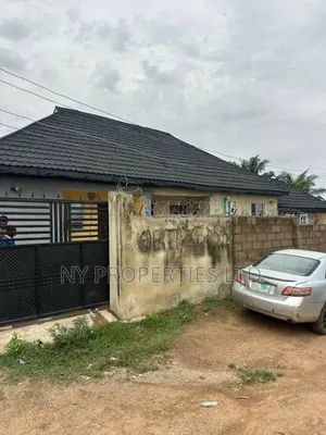 2bdrm Block of Flats in Wisdom Estate, Oluwo for sale