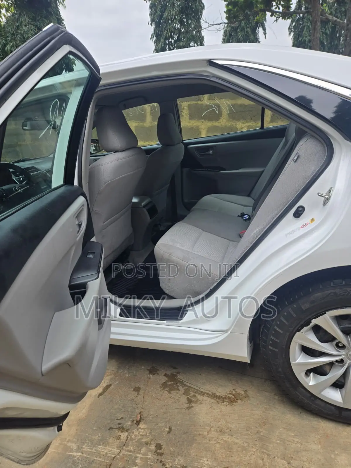 Toyota Camry 2016 White