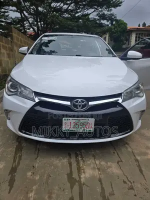 Toyota Camry 2016 White