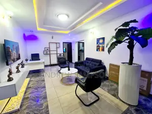 1-Bedroom Apartment With Workspace in Okota