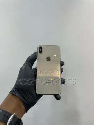 Apple iPhone XS Max 64 GB Gold
