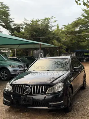 Mercedes-Benz C300 2009 Black