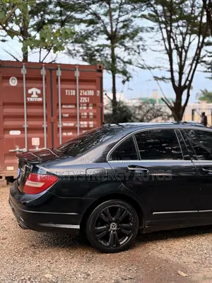 Mercedes-Benz C300 2009 Black