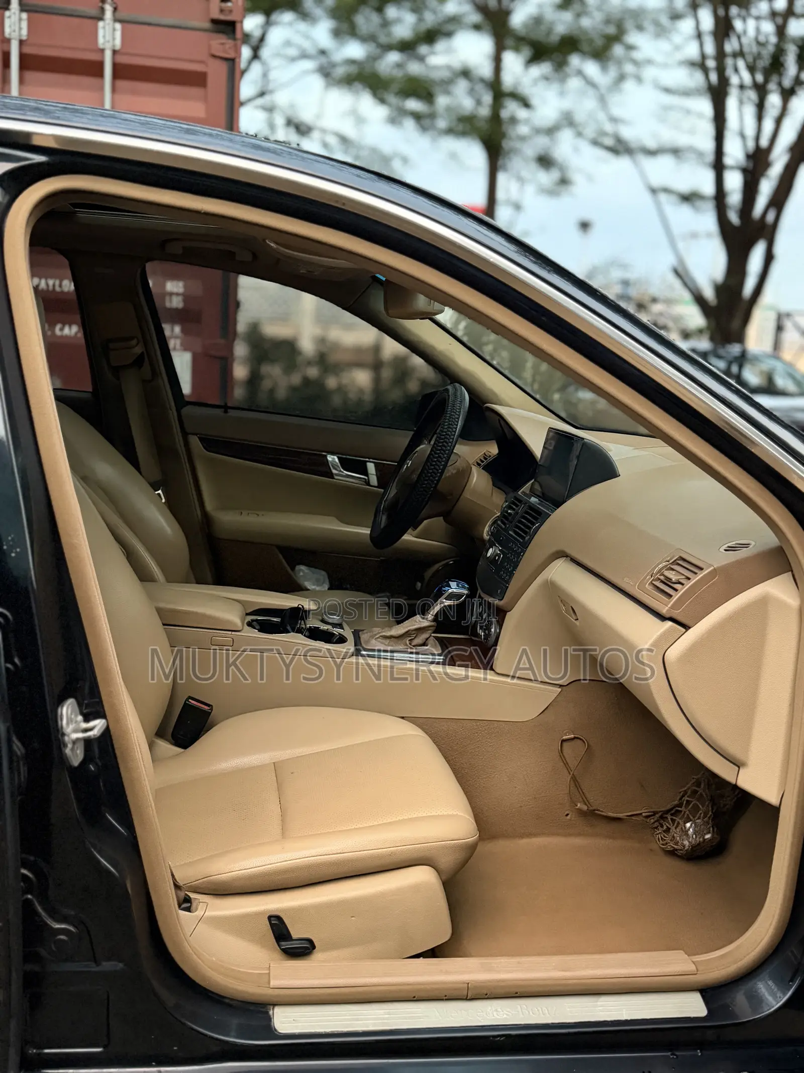 Mercedes-Benz C300 2009 Black