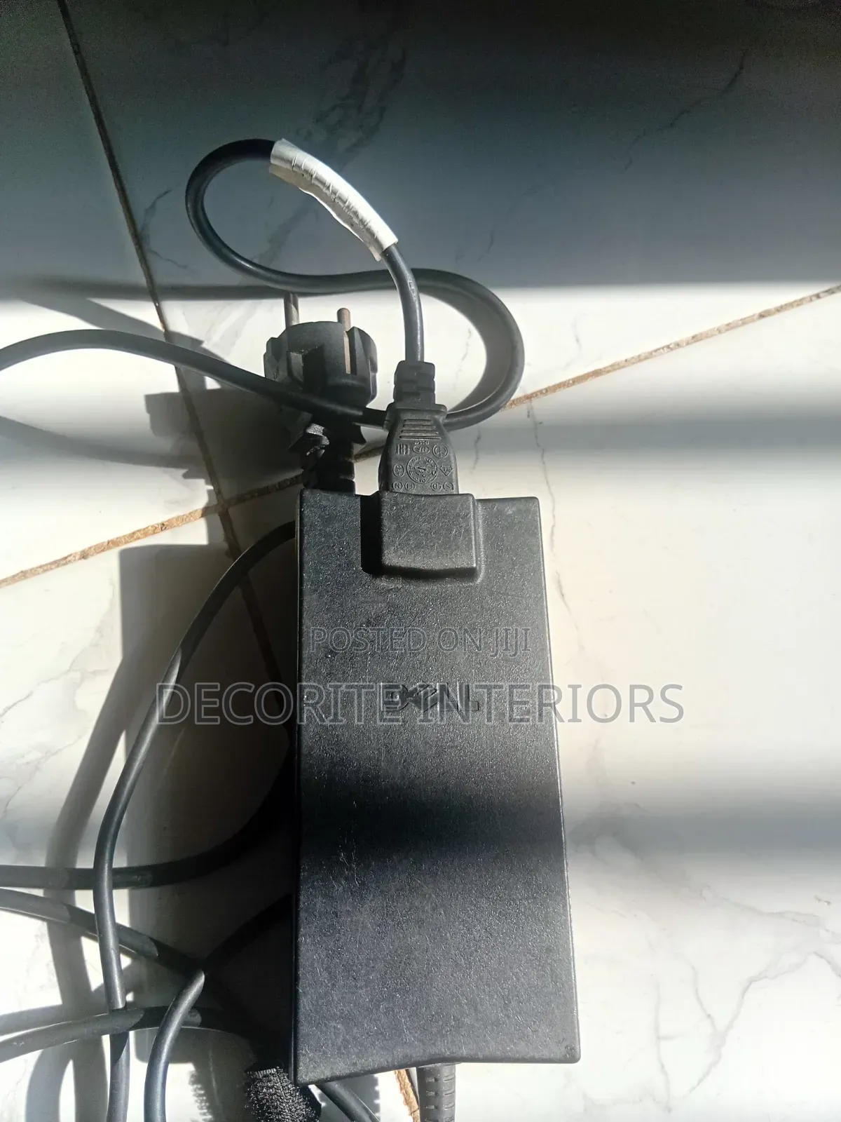 Used DeLL Charger