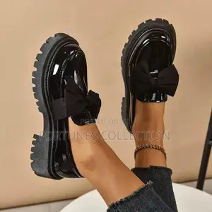 Women's Patent Leather Bow Accent Chunky Platform Loafer
