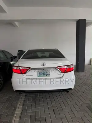 Toyota Camry XSE 4dr Sedan (3.5L 6cyl 6A) 2015 White
