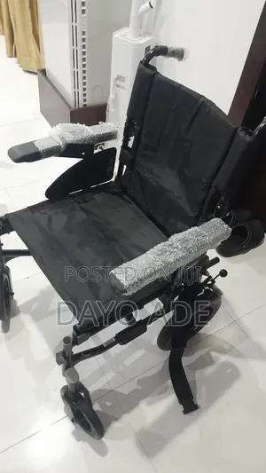 Foldable Detachable Wheelchair